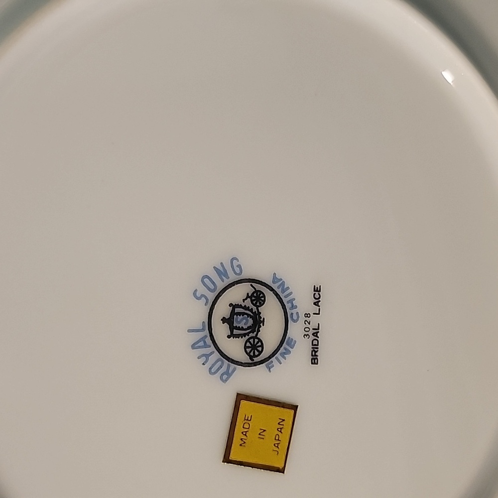 Royal Song Bridal Lace 8 Piece Saucer Set 6 1/" Vintage China Set Made In Japan - Picture 4 of 5